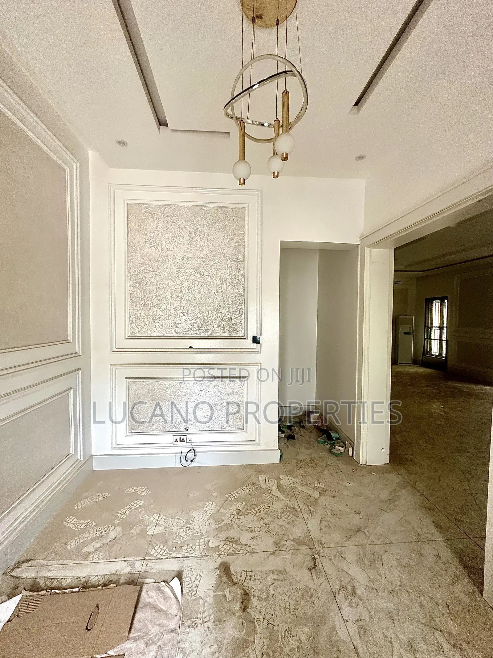 5bdrm Duplex in Utako District for sale