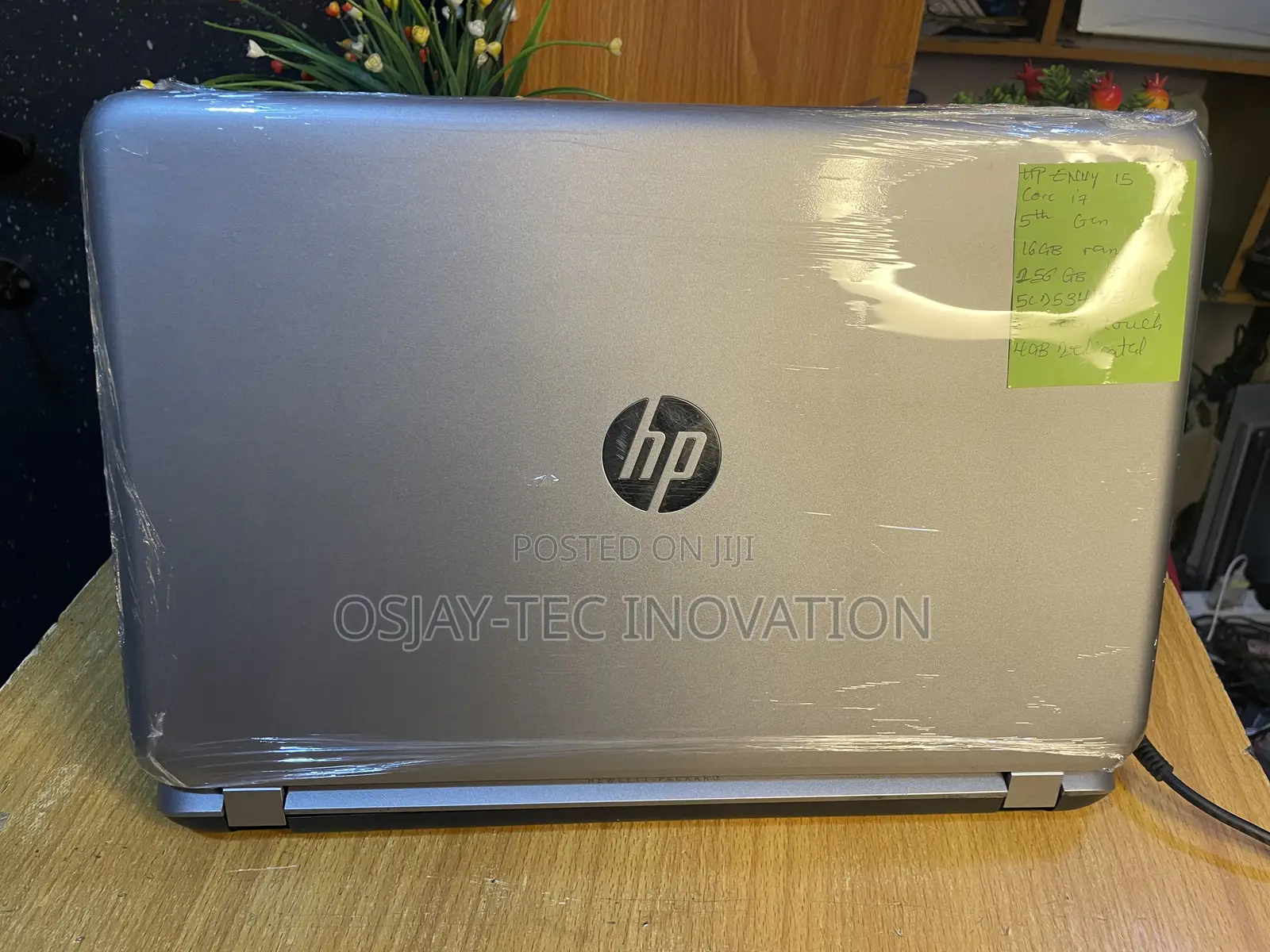 Laptop HP Envy 15 16GB Intel Core Ultra 7 SSD 256GB