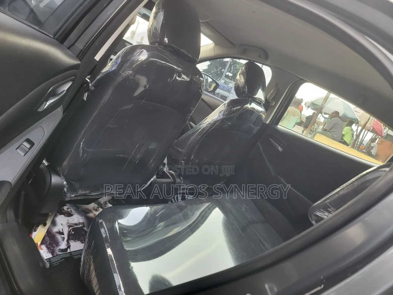 Toyota Yaris SE Hatchback 5dr 2018 Gray