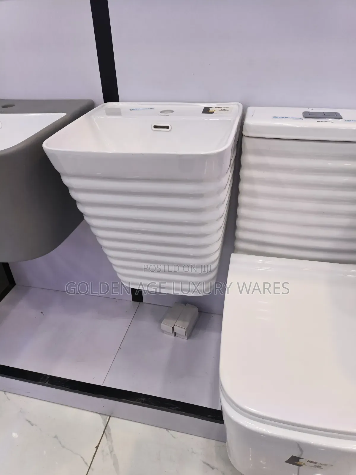 Rimed Body Plain White Executive Wc Set With Wash Hand Basin