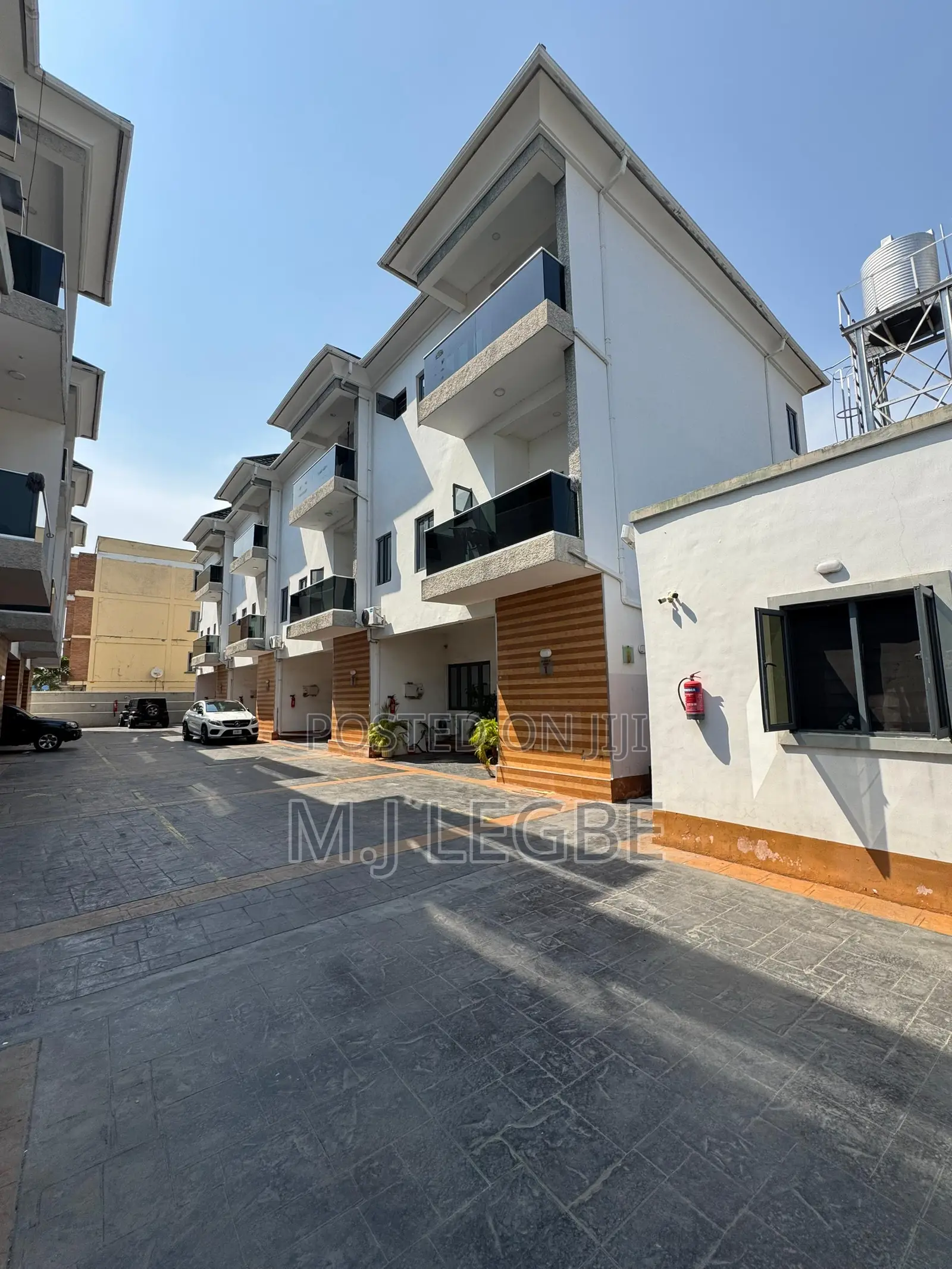 4bdrm Duplex in Ikate, Lekki for rent
