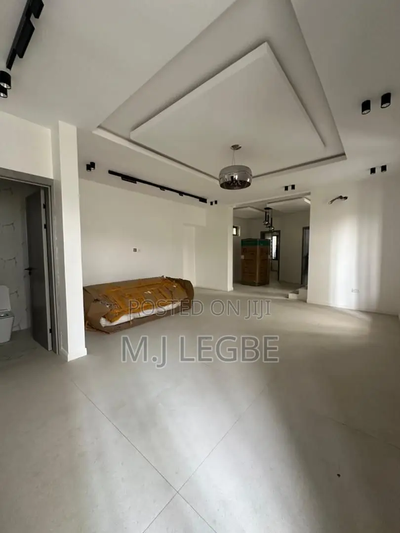 4bdrm Duplex in Phase 1, Lekki for rent
