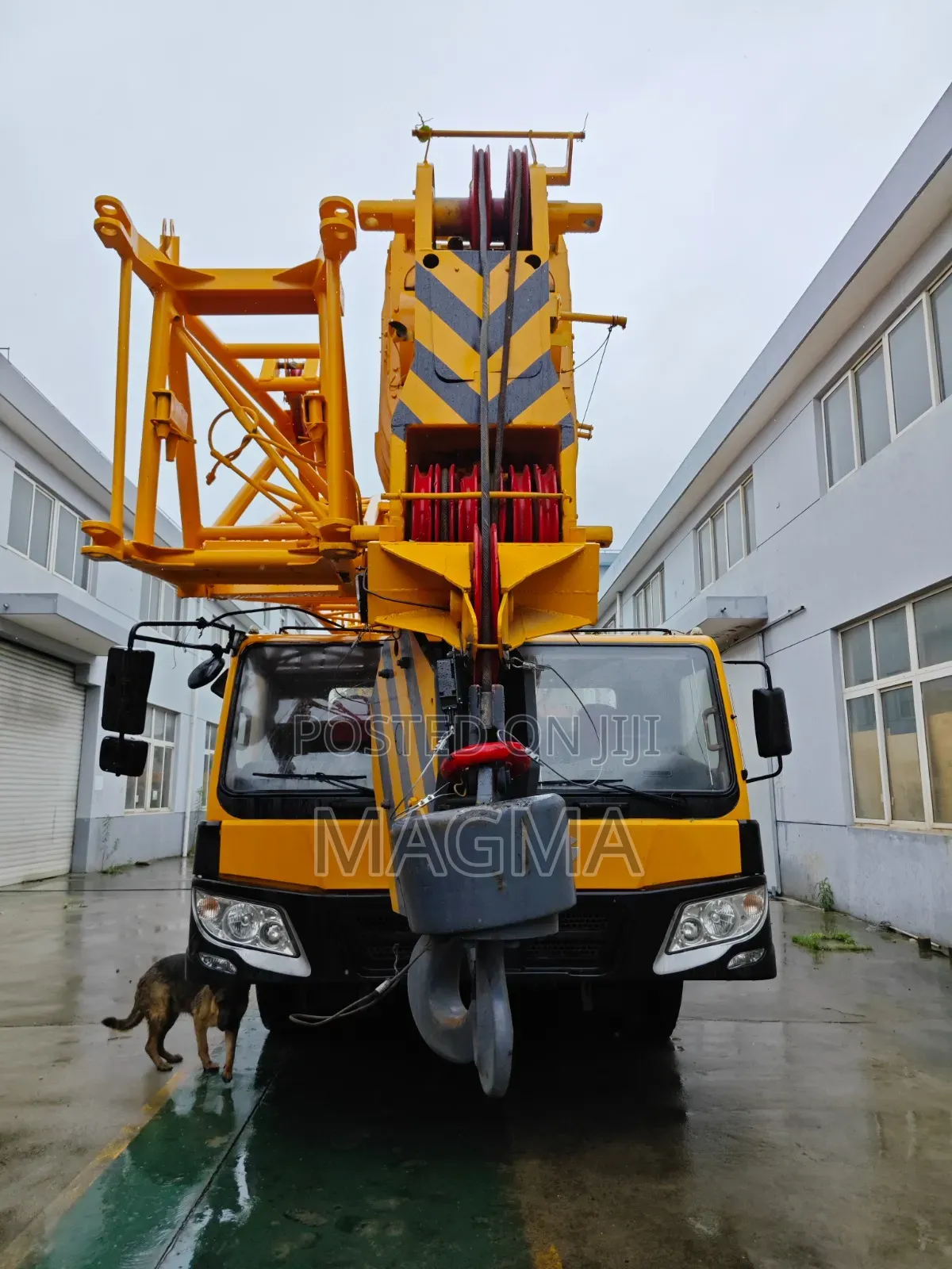 For Sale: Heavy-Duty Mobile Crane – XCMG Qy130k
