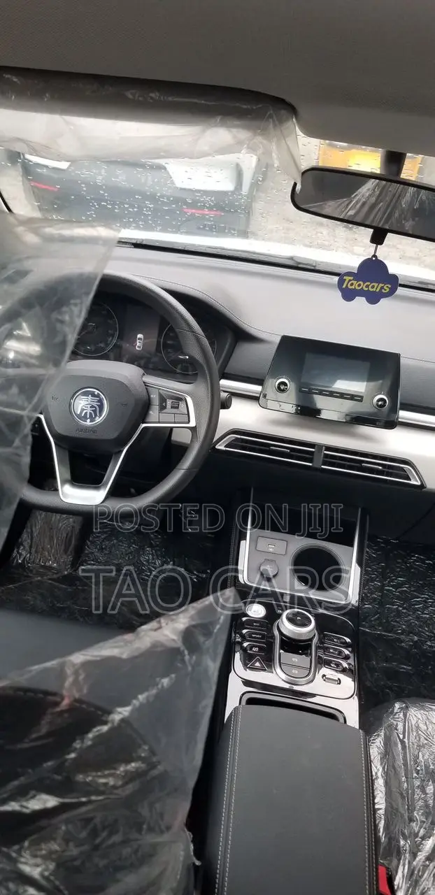 New BYD Qin L DM-i 2024 White