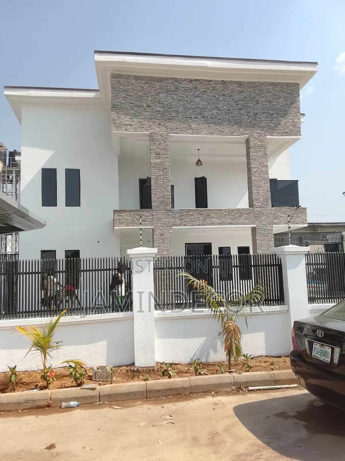 Pop Ceiling. We Dey Pocket-Friendly. And We Sabi Our Work.