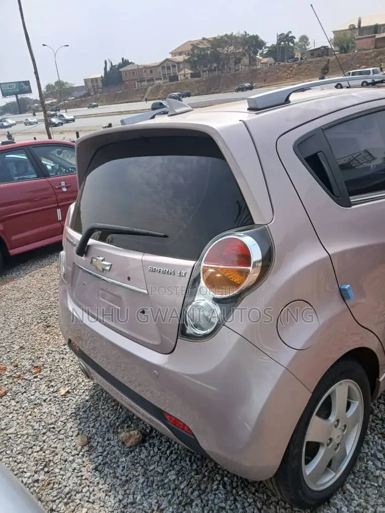Chevrolet Spark 1LT 2013 White