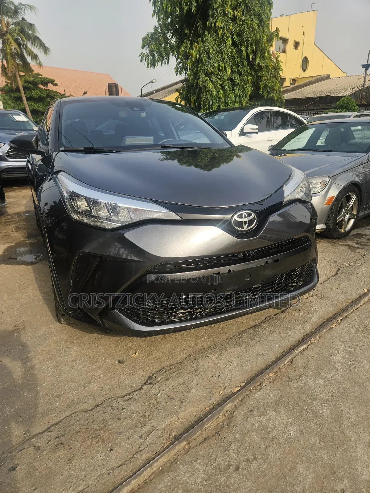 Toyota C-HR 2020 Gray