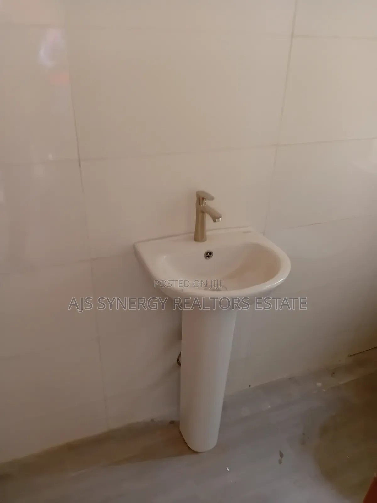 2bdrm Apartment in Abraham Adesanya Estate for sale