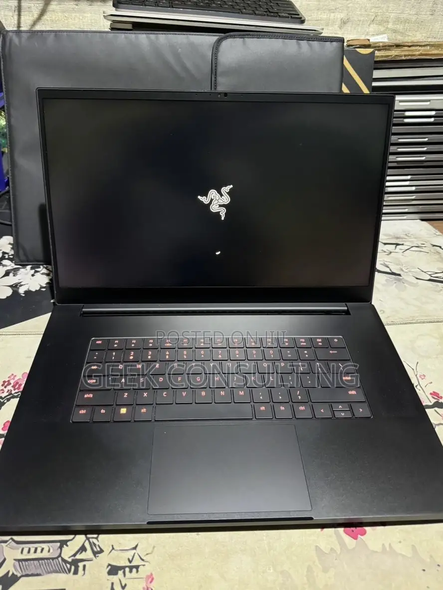 New Laptop Razer Blade 16GB Intel Core i9 SSD 1T