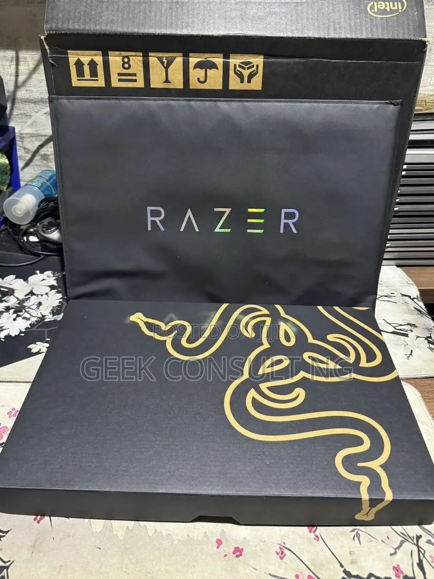 New Laptop Razer Blade 16GB Intel Core i9 SSD 1T