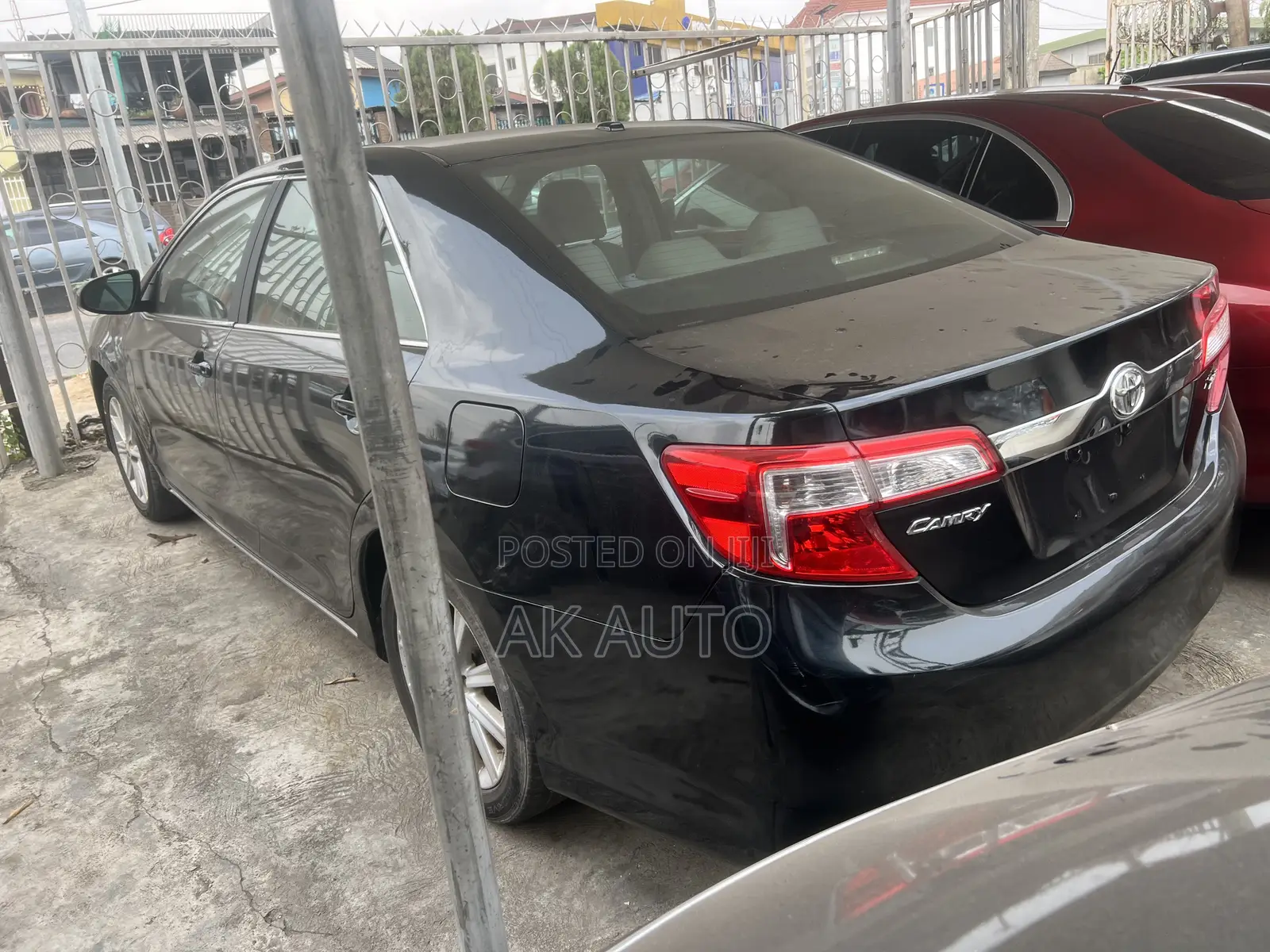 Toyota Camry XLE 4dr Sedan (2.5L 4cyl 6A) 2013 Green