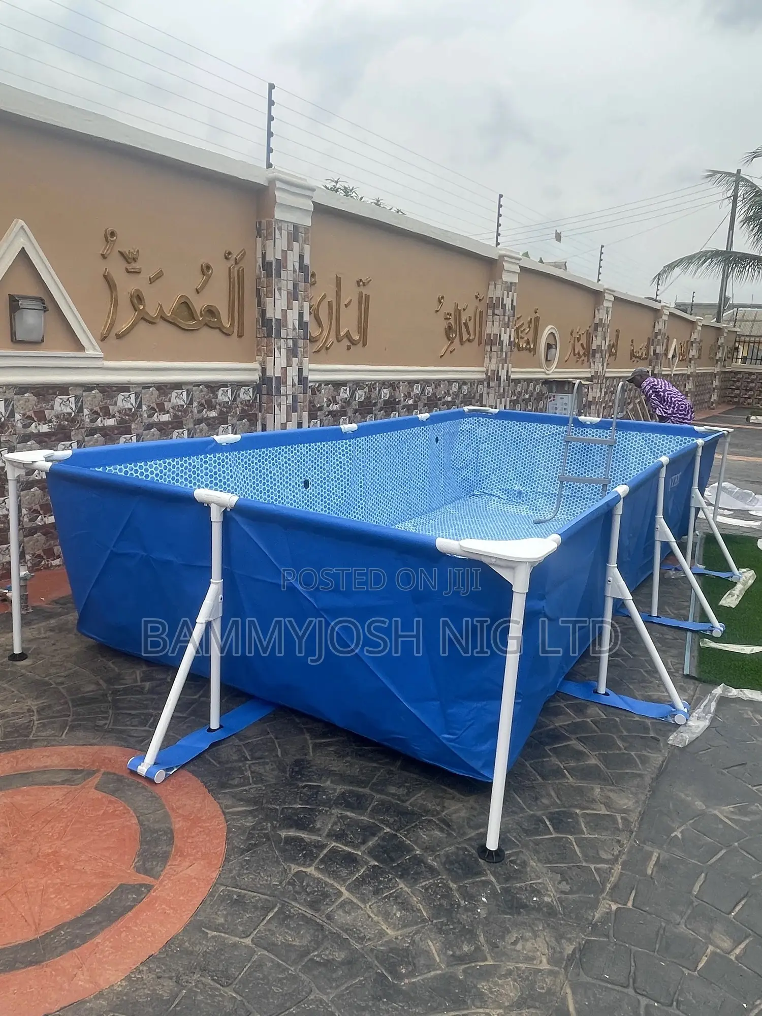 Mobile Rectangular Metal Frame Pool for Adults and Children