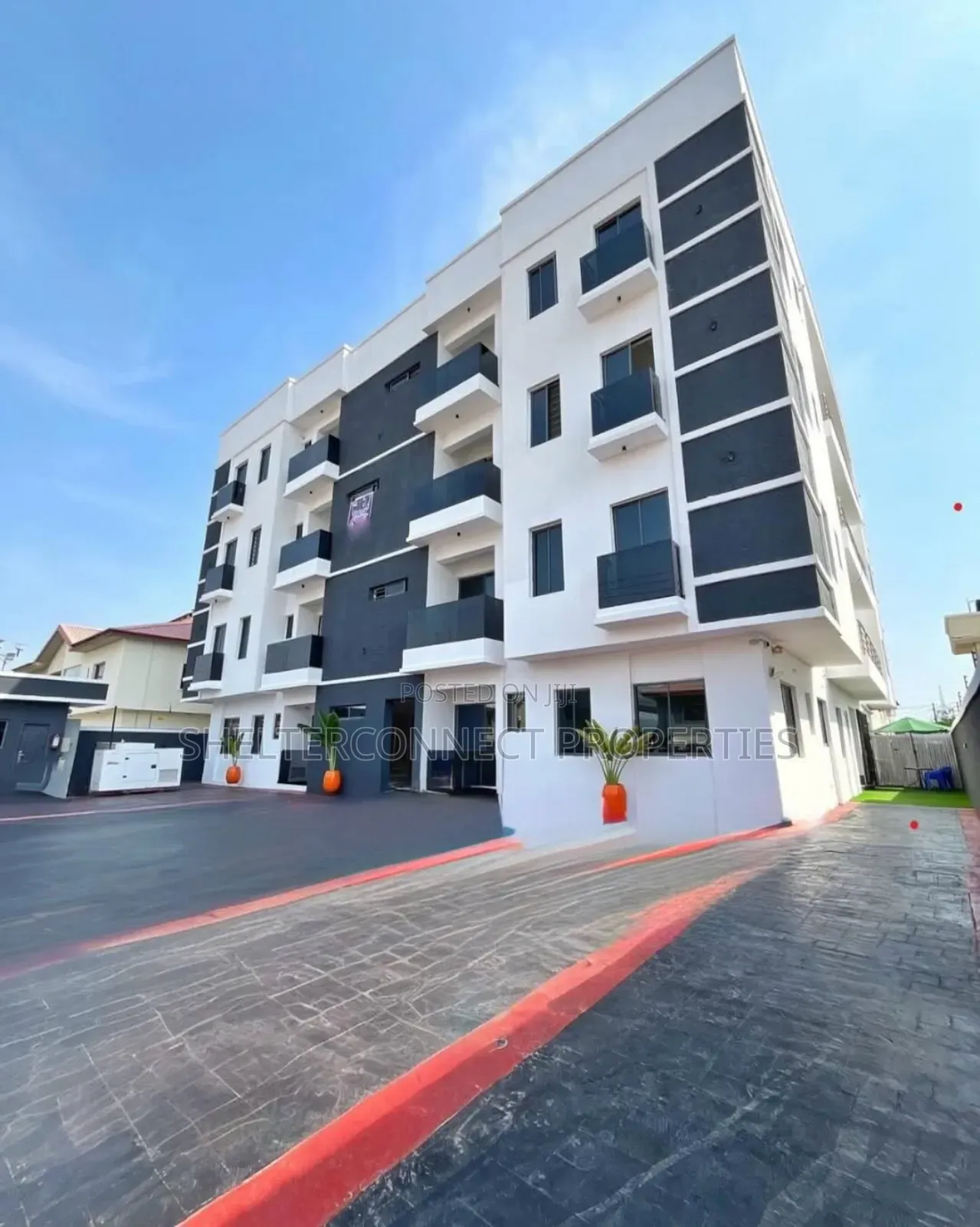 3bdrm Apartment in Lekki Phase 1 for rent