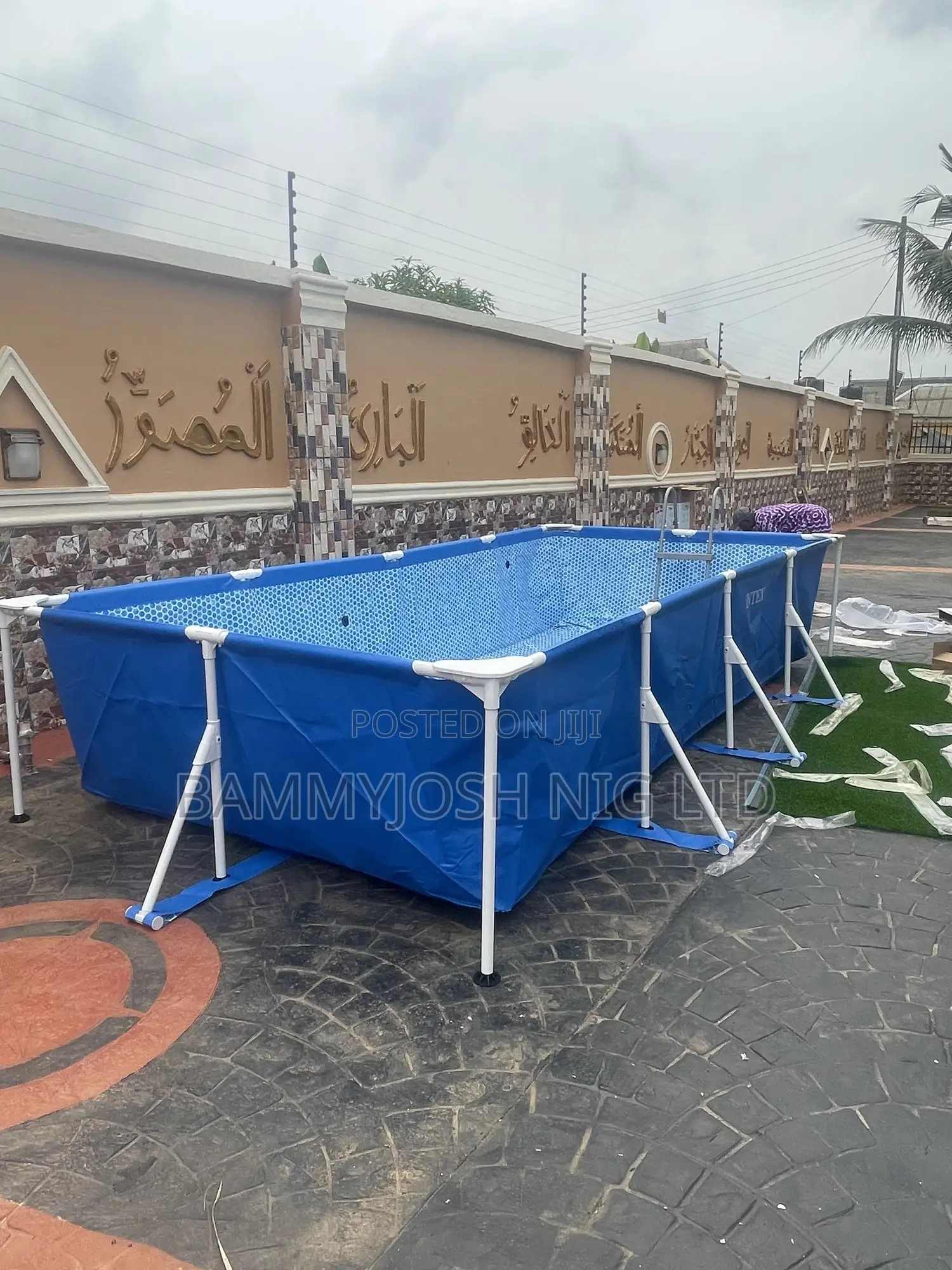 Mobile Rectangular Metal Frame Pool for Adults and Children