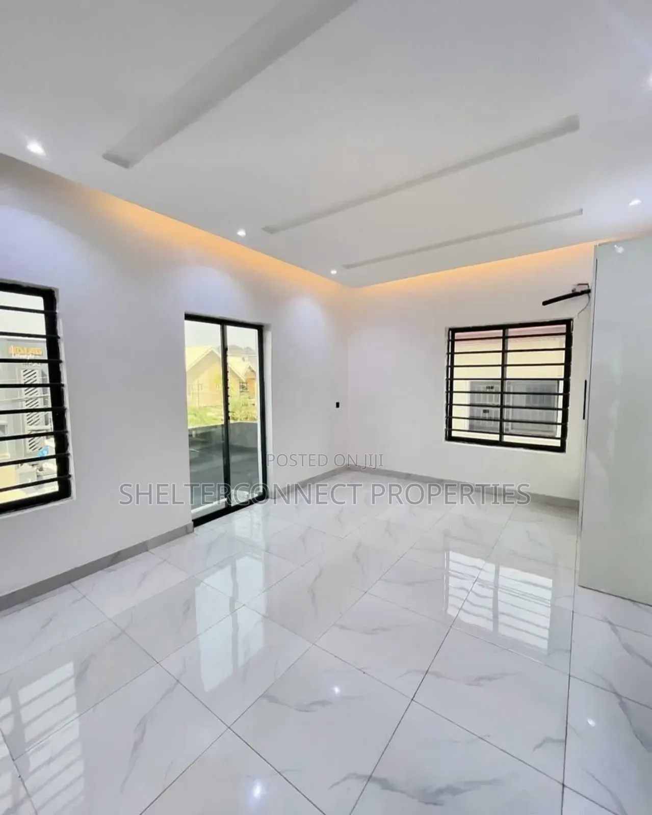3bdrm Apartment in Lekki Phase 1 for rent