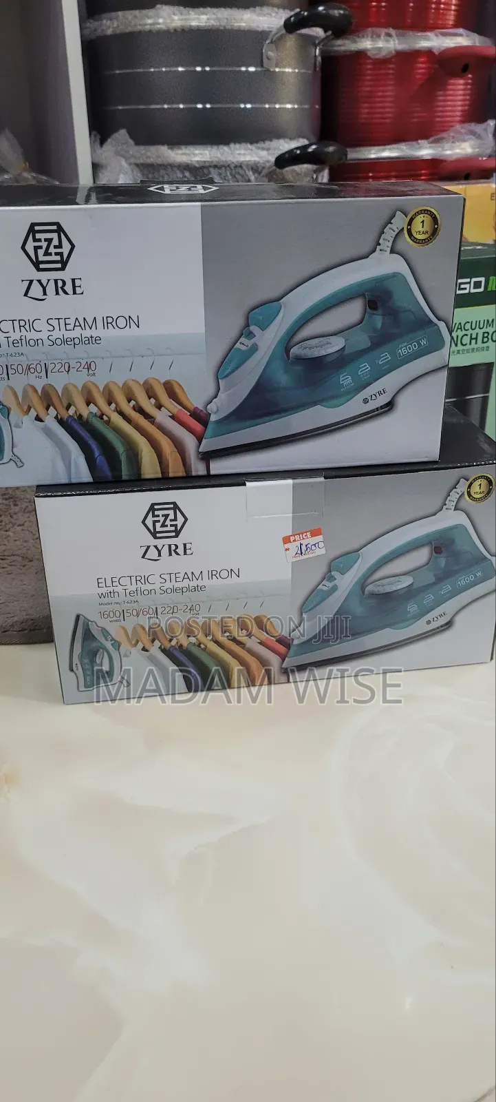 Electric Steam Iron With Teflon Soleplate