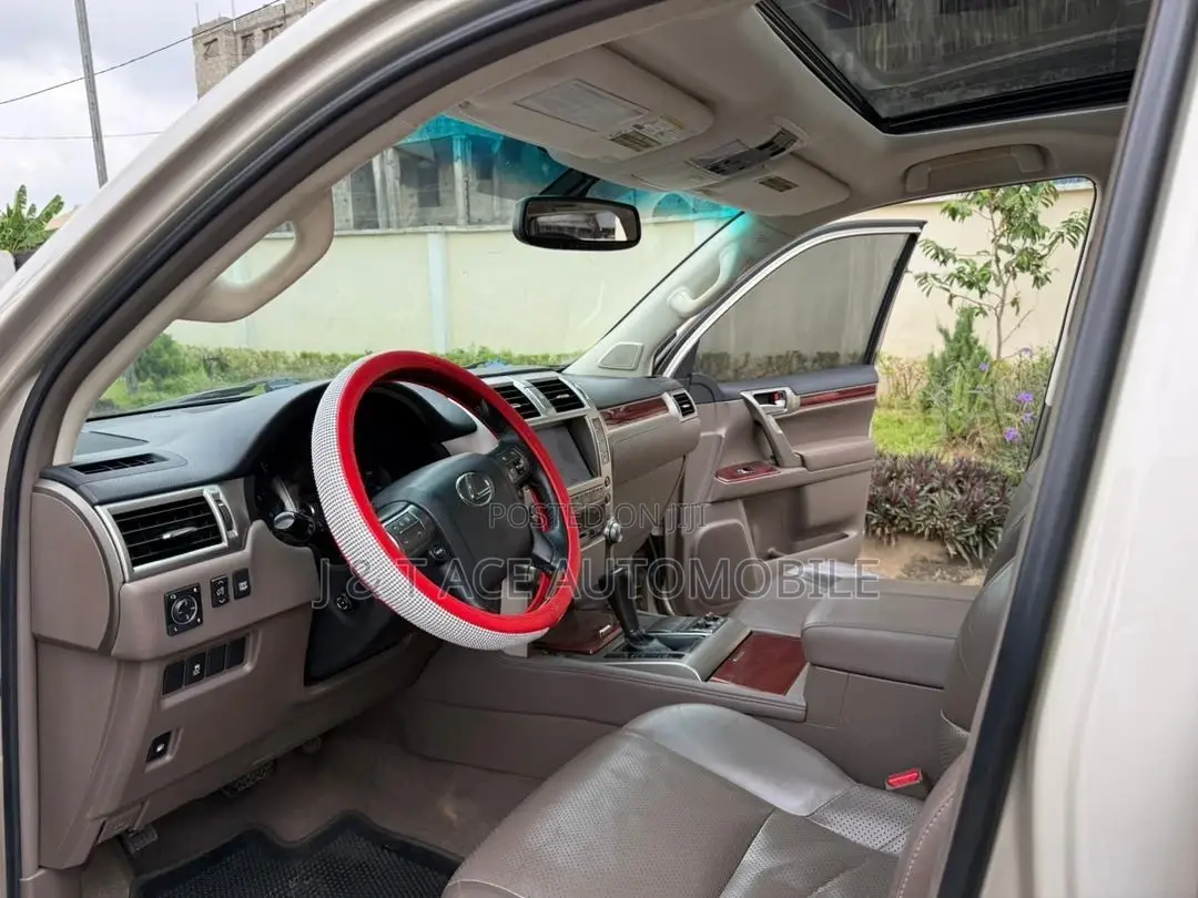 Lexus GX 2013 Gold