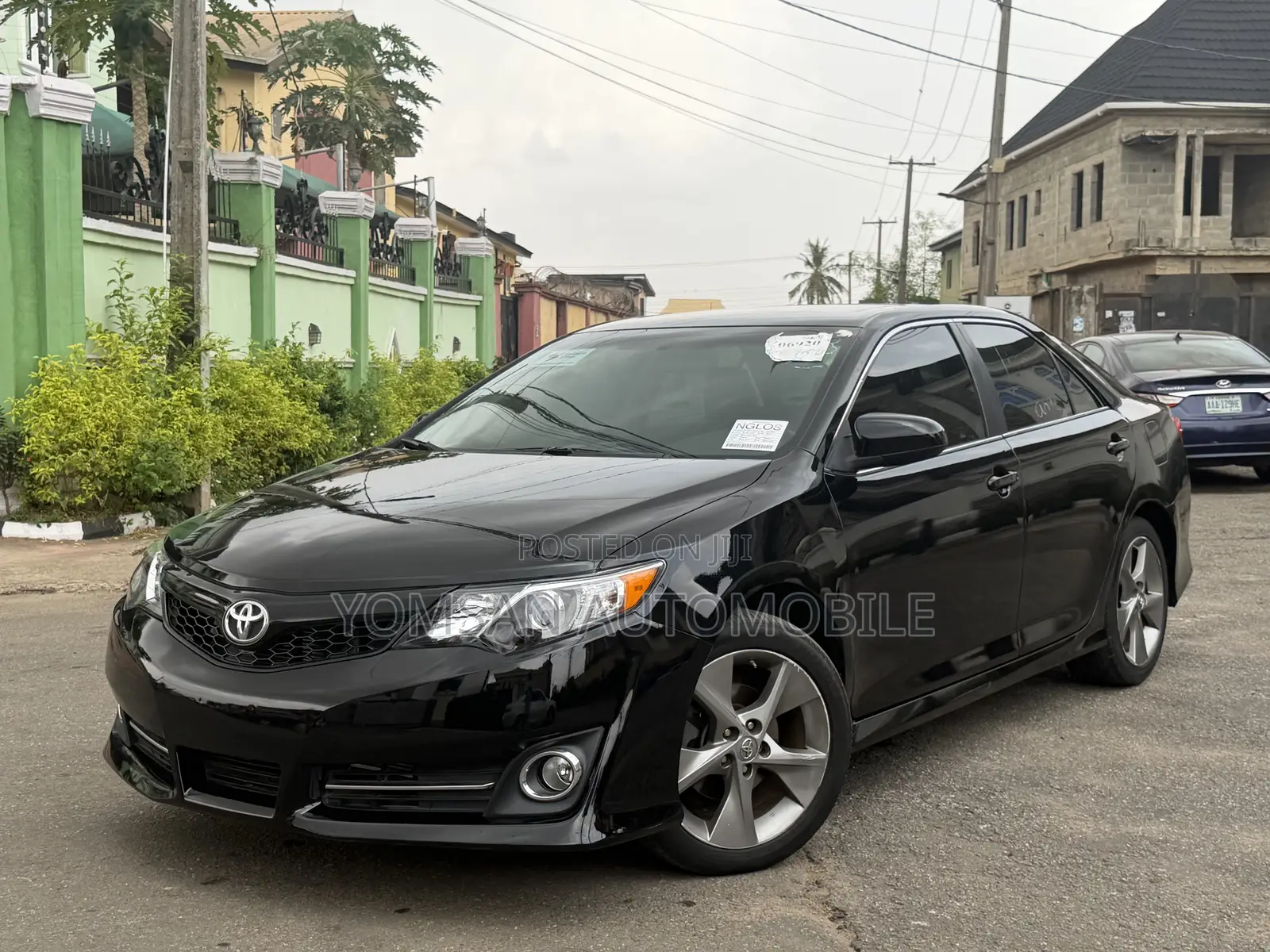 Toyota Camry SE V6 4dr Sedan (3.5L 6cyl 6A) 2012 Black