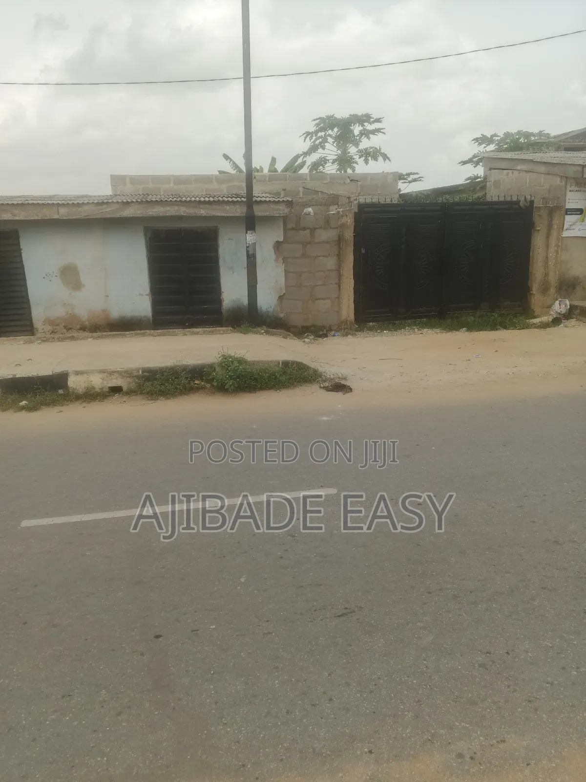 3bdrm Bungalow in Ayobo for sale