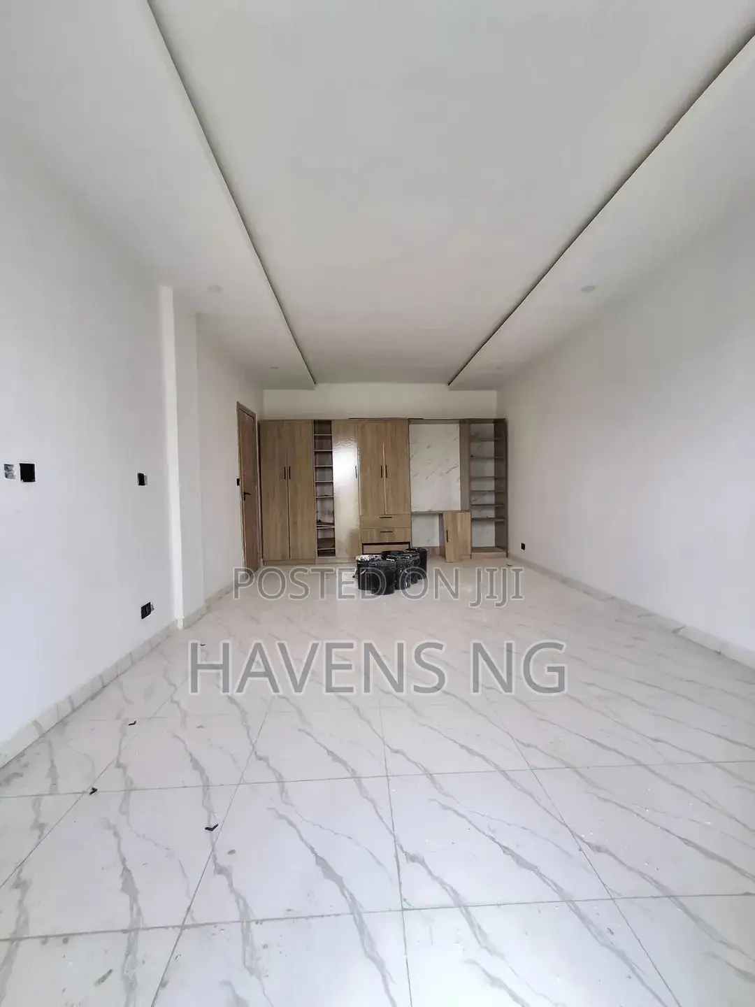 3bdrm Apartment in Ikate for sale