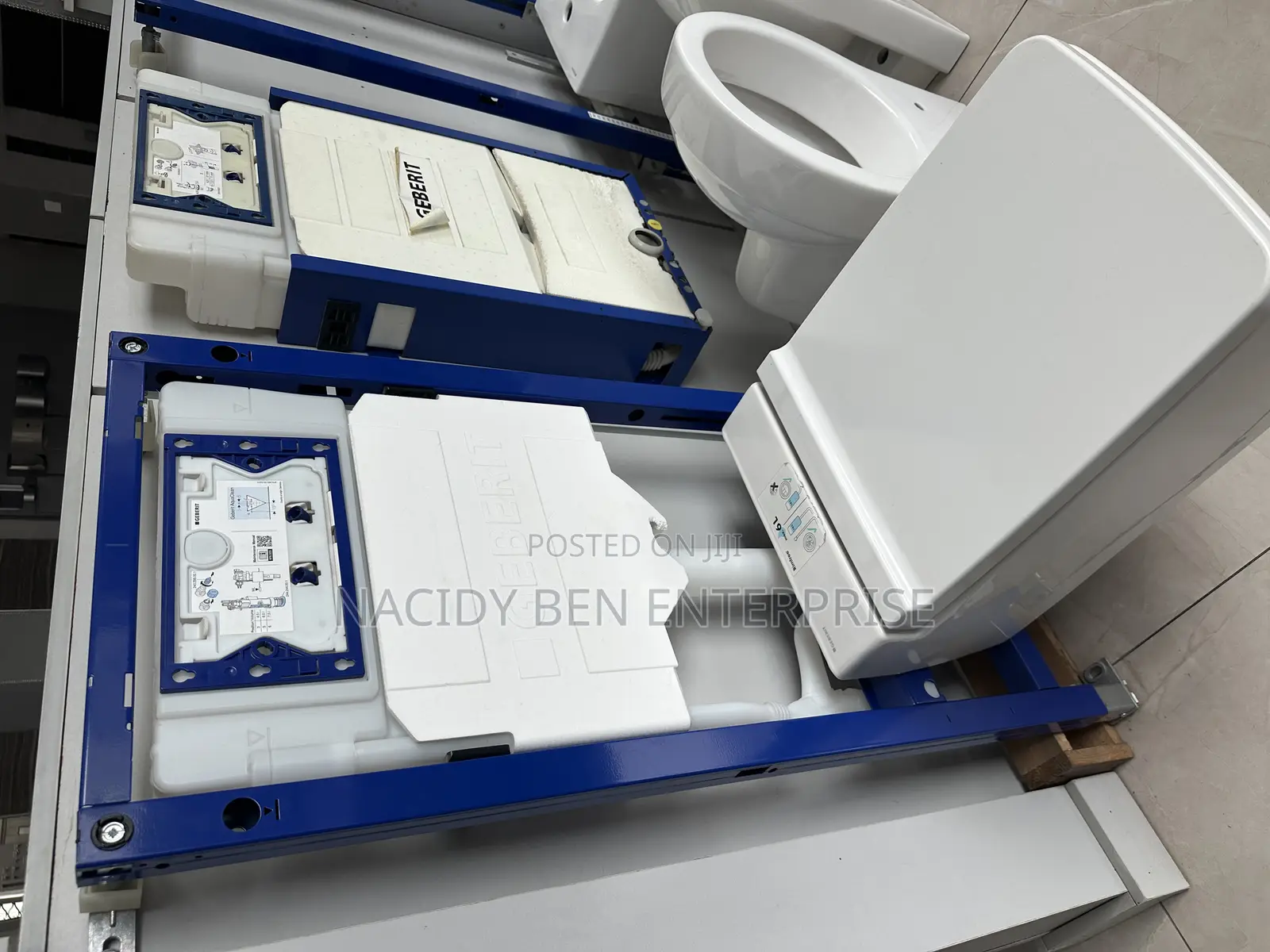 Geberit Wall-Mounted Toilet System With a Concealed Cistern