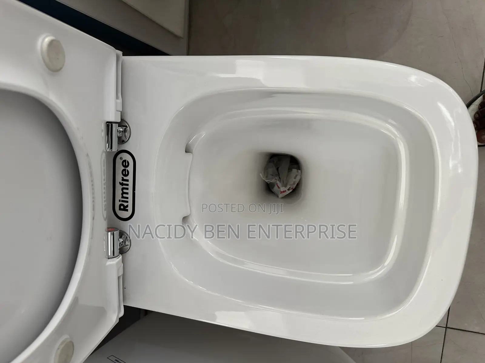 Geberit Wall-Mounted Toilet System With a Concealed Cistern