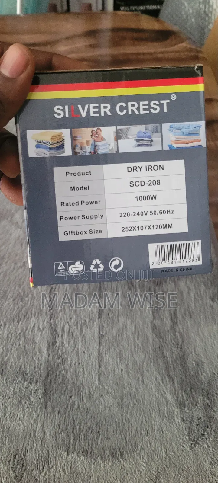 Electric Iron
Dry Iron 
1000w.
Non-Stick 
Heavy Weight Dry Ironing