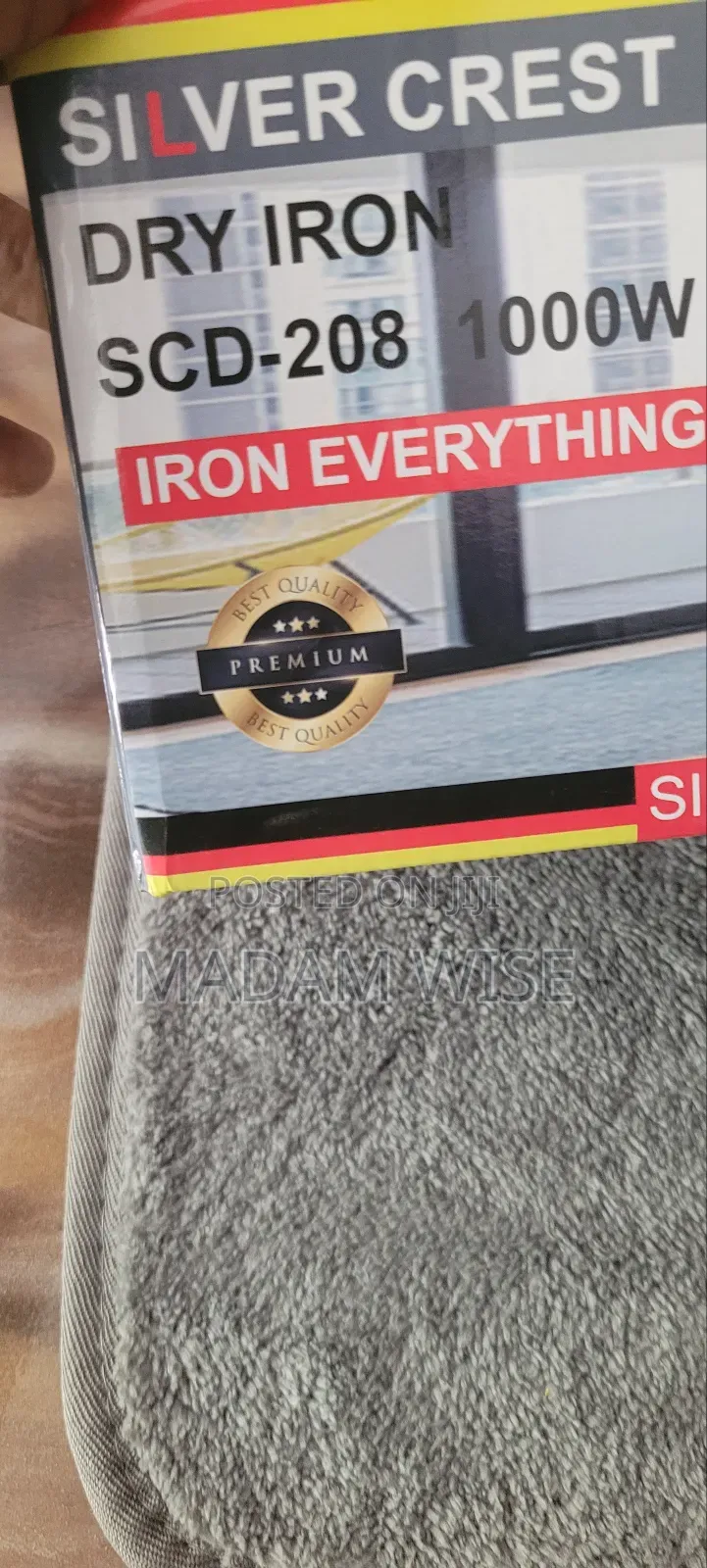 Electric Iron
Dry Iron 
1000w.
Non-Stick 
Heavy Weight Dry Ironing