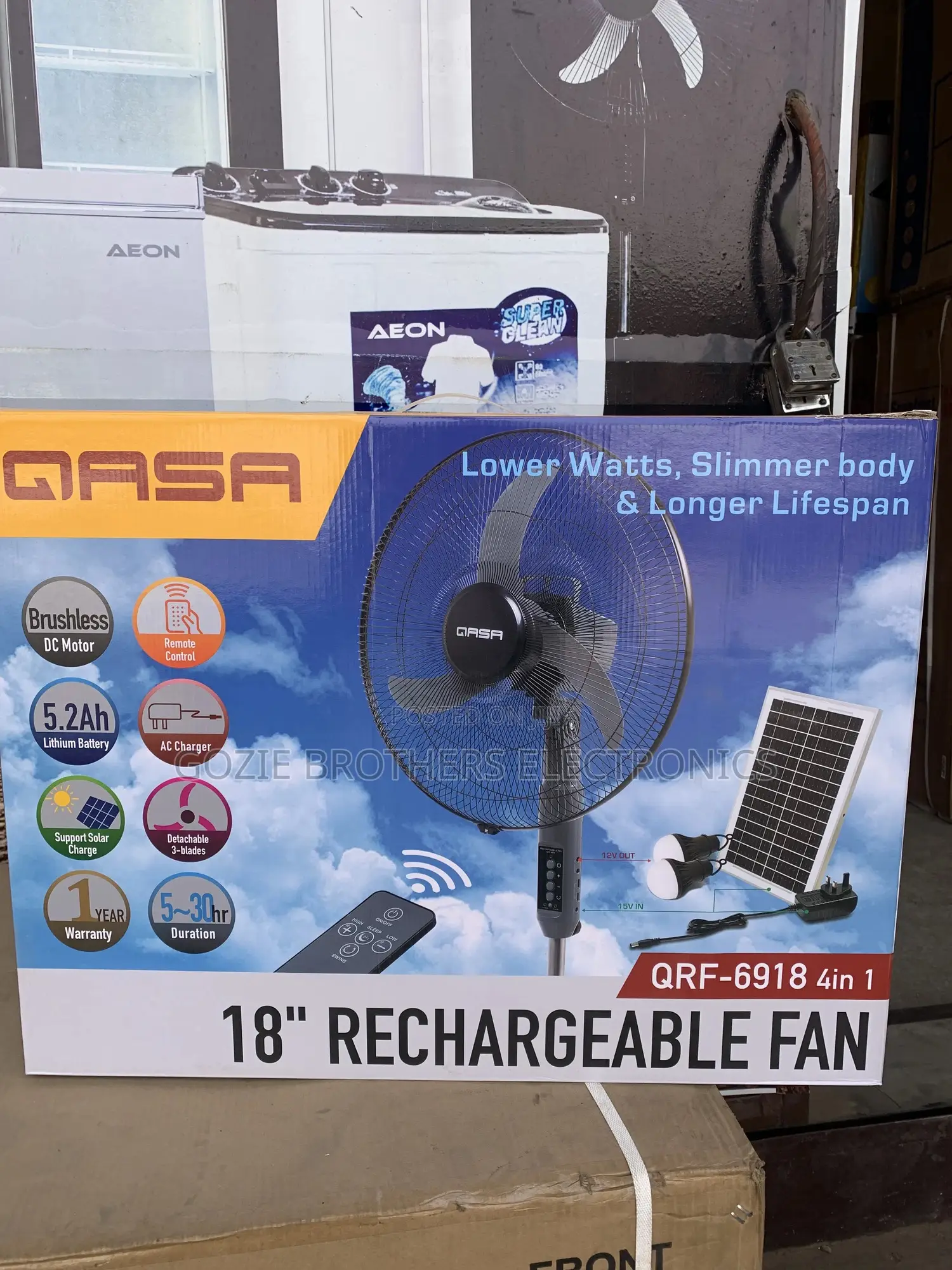 Qasa 18 Inches Rechargeable Fan With Solar Panel And 2 Bulbs