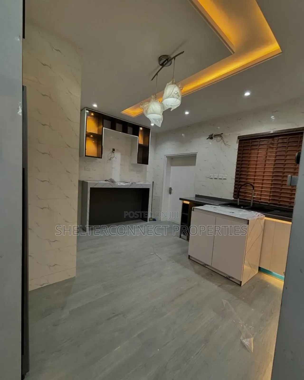 4bdrm Maisonette in Lekki Phase 1 for rent