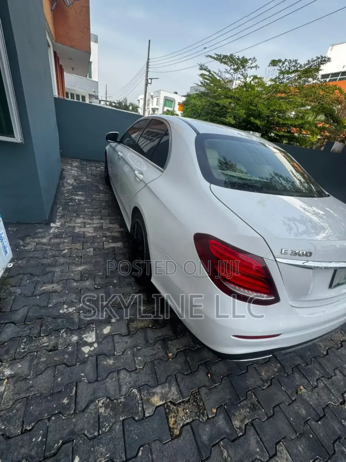 Mercedes-Benz E300 4Matic AWD Sedan (2.0L 4cyl 9A) 2017 White