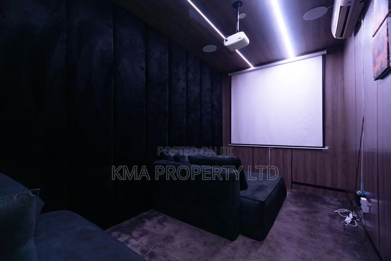 Luxurious 1 Bedroom Apartment With Pool and Cinema