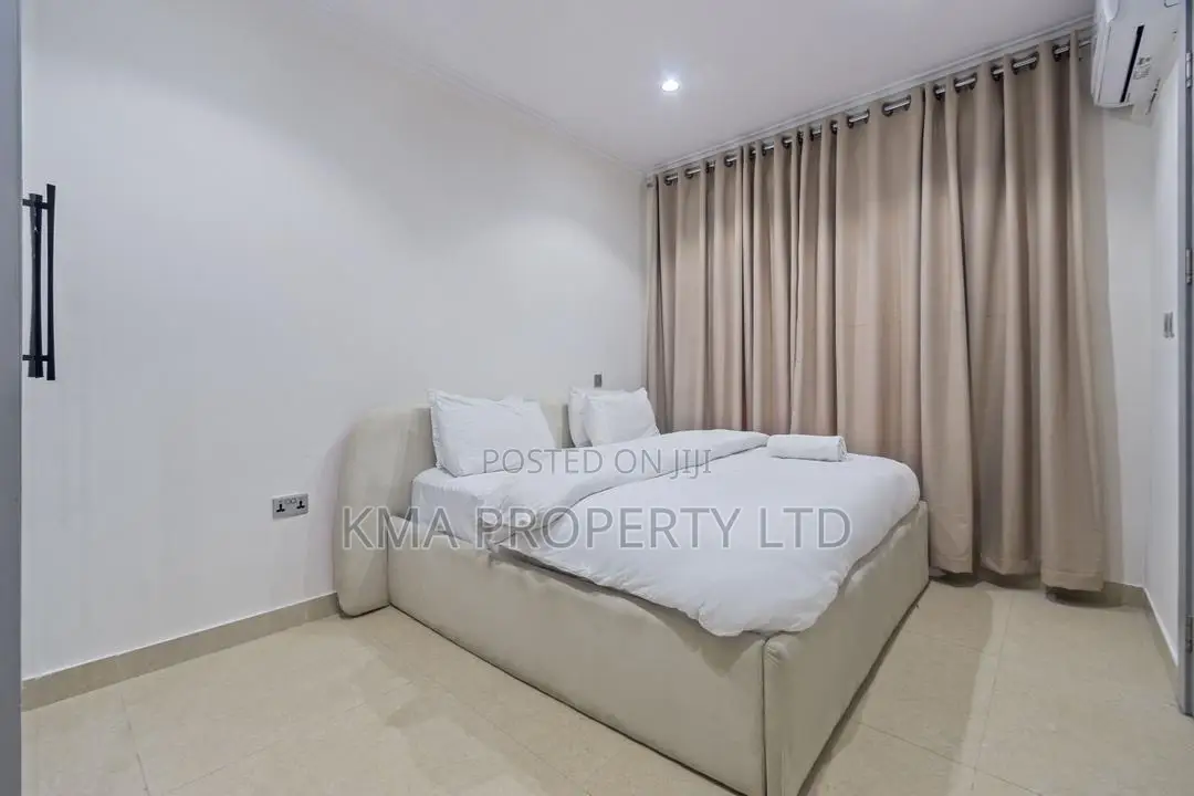 Luxurious 2 Bedroom Apartment With Swimming Pool and Gym