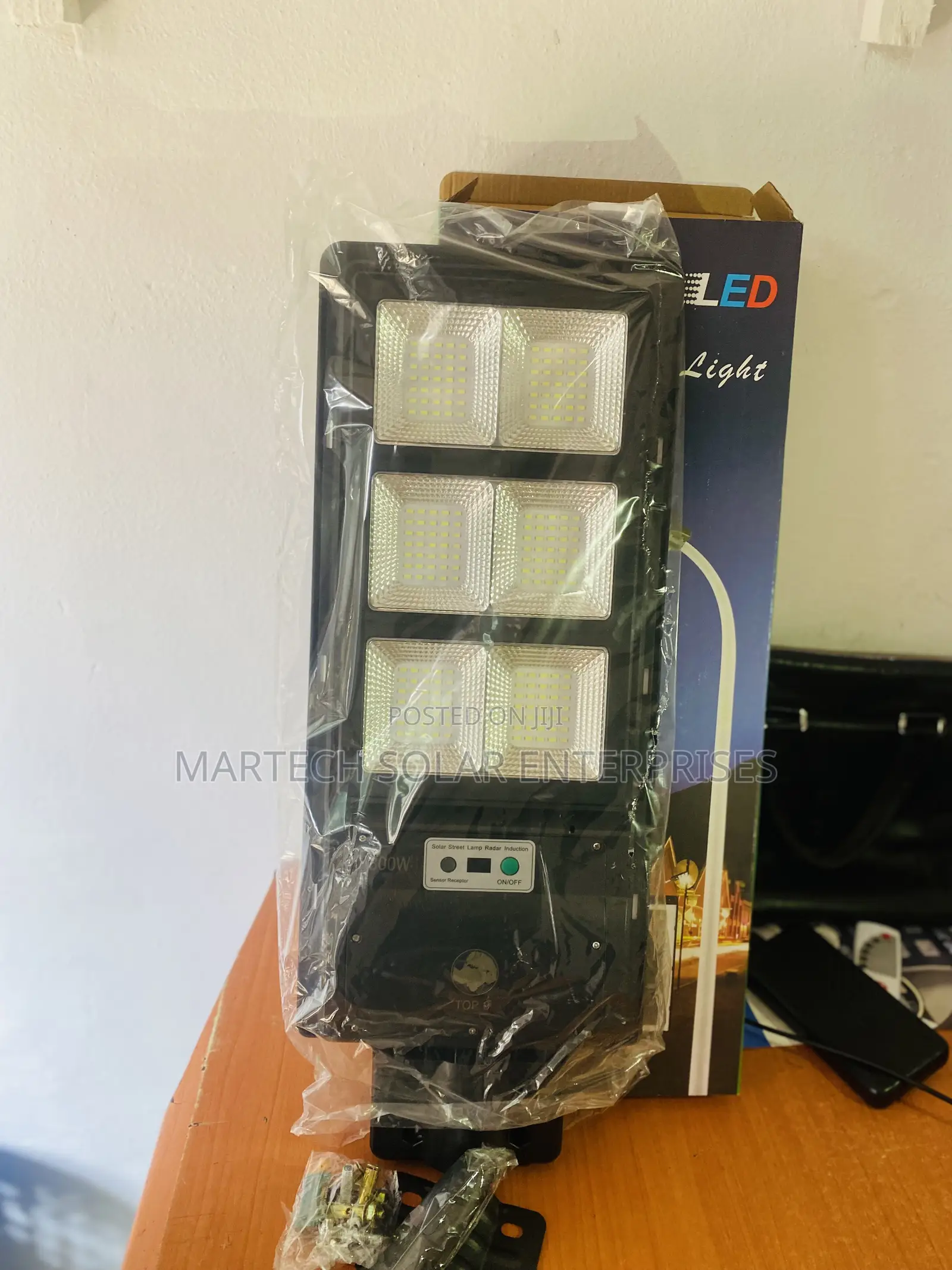KJC 300w Solar Street Light 6 Eye