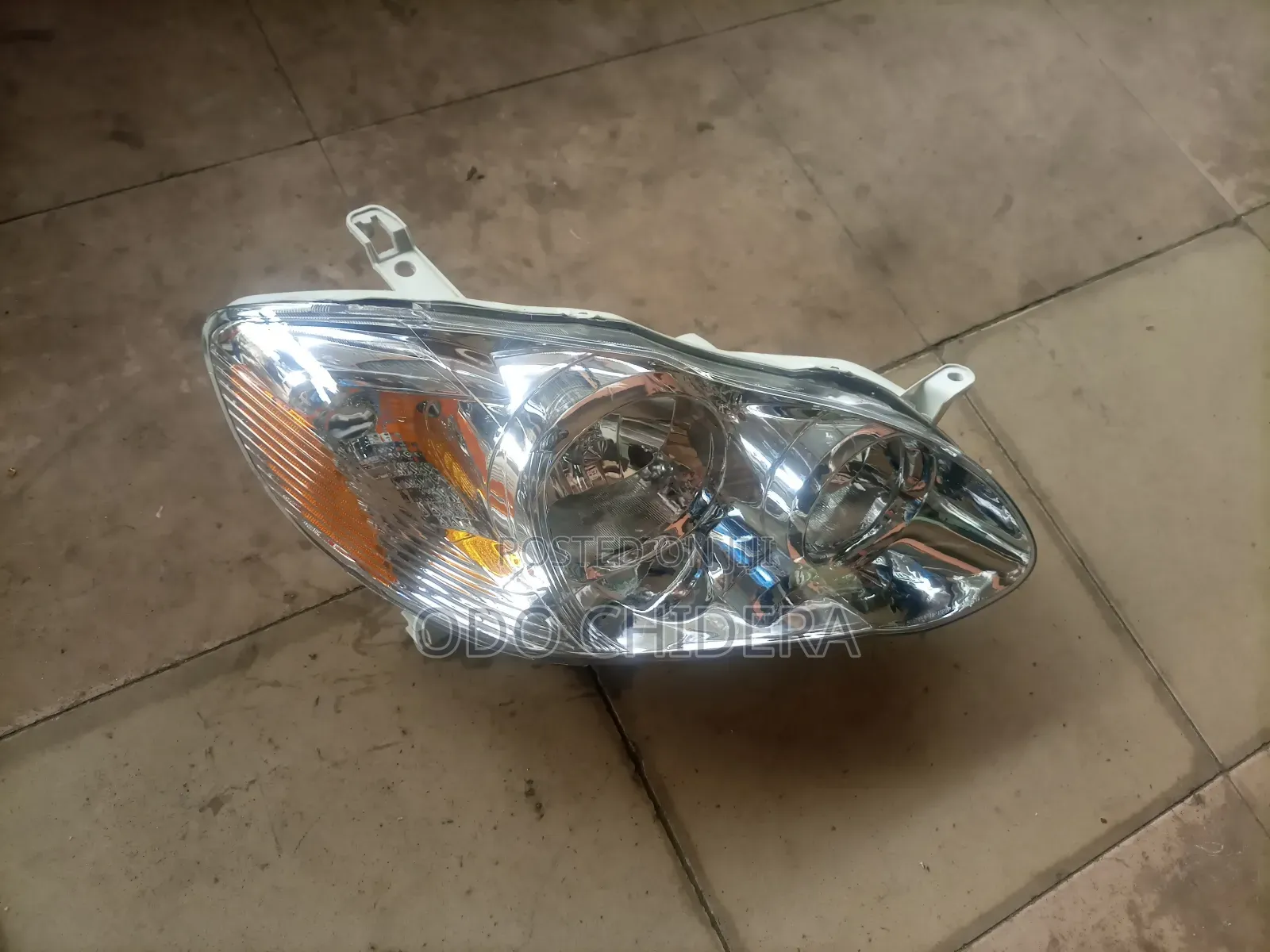 1 Set of Head Lamp Corolla 05