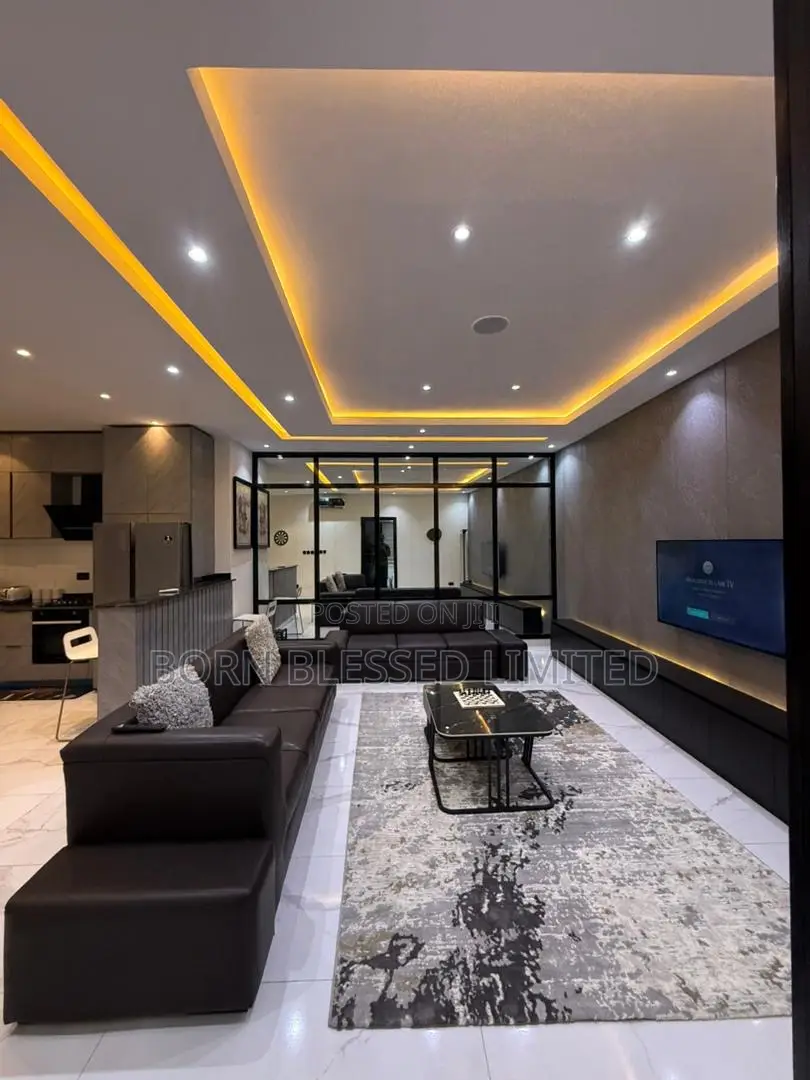 Furnished 2bdrm Block of Flats in Lekki Phase 1 for rent