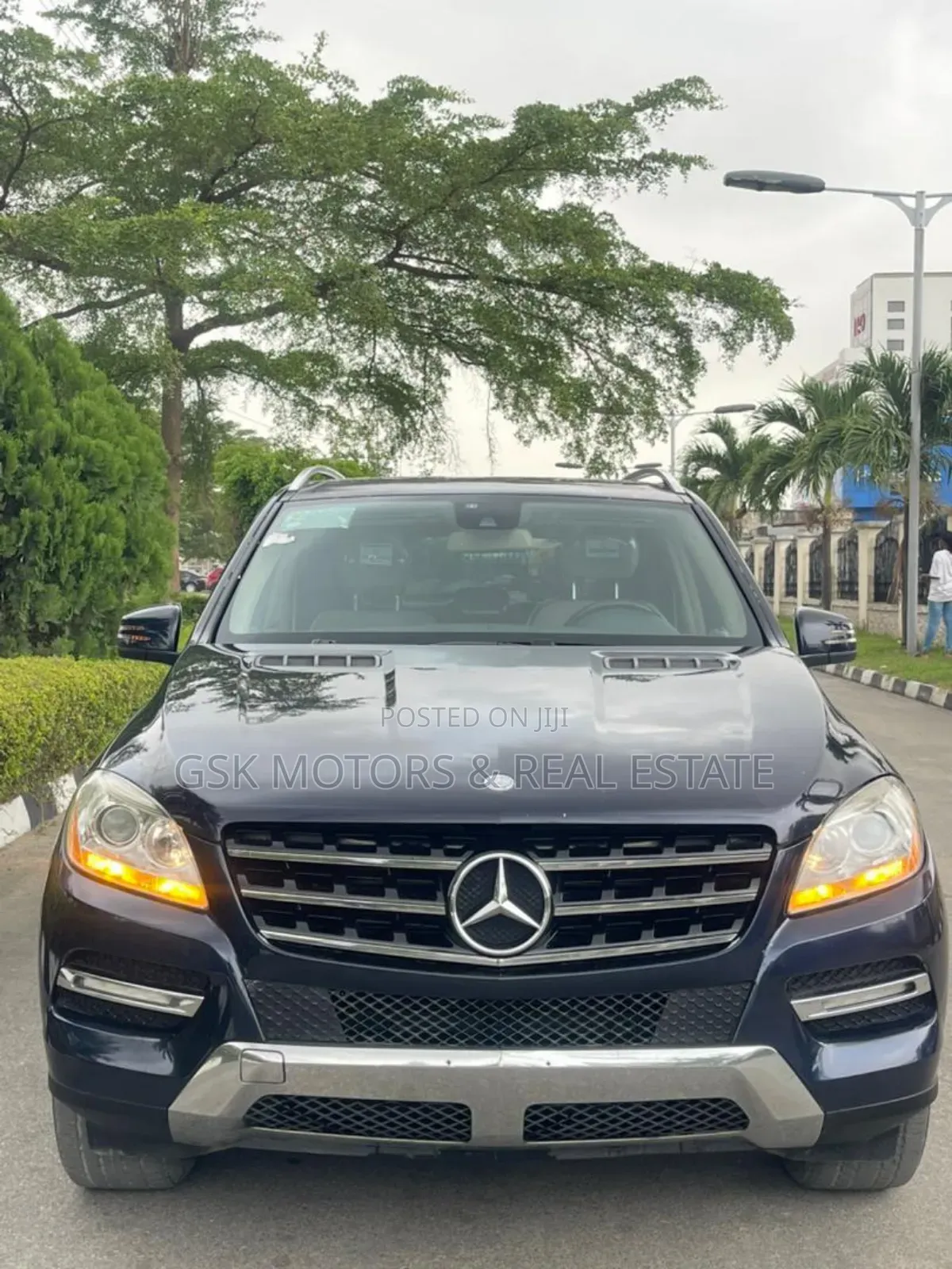 Mercedes-Benz M Class ML 350 BlueTEC 4Matic 2012 Blue