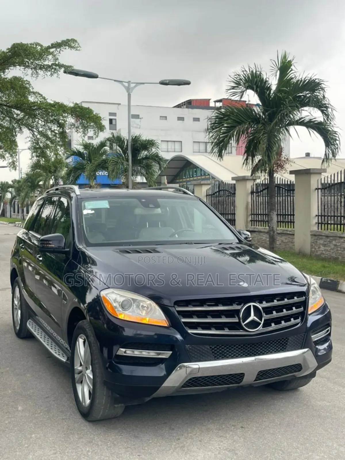 Mercedes-Benz M Class ML 350 BlueTEC 4Matic 2012 Blue