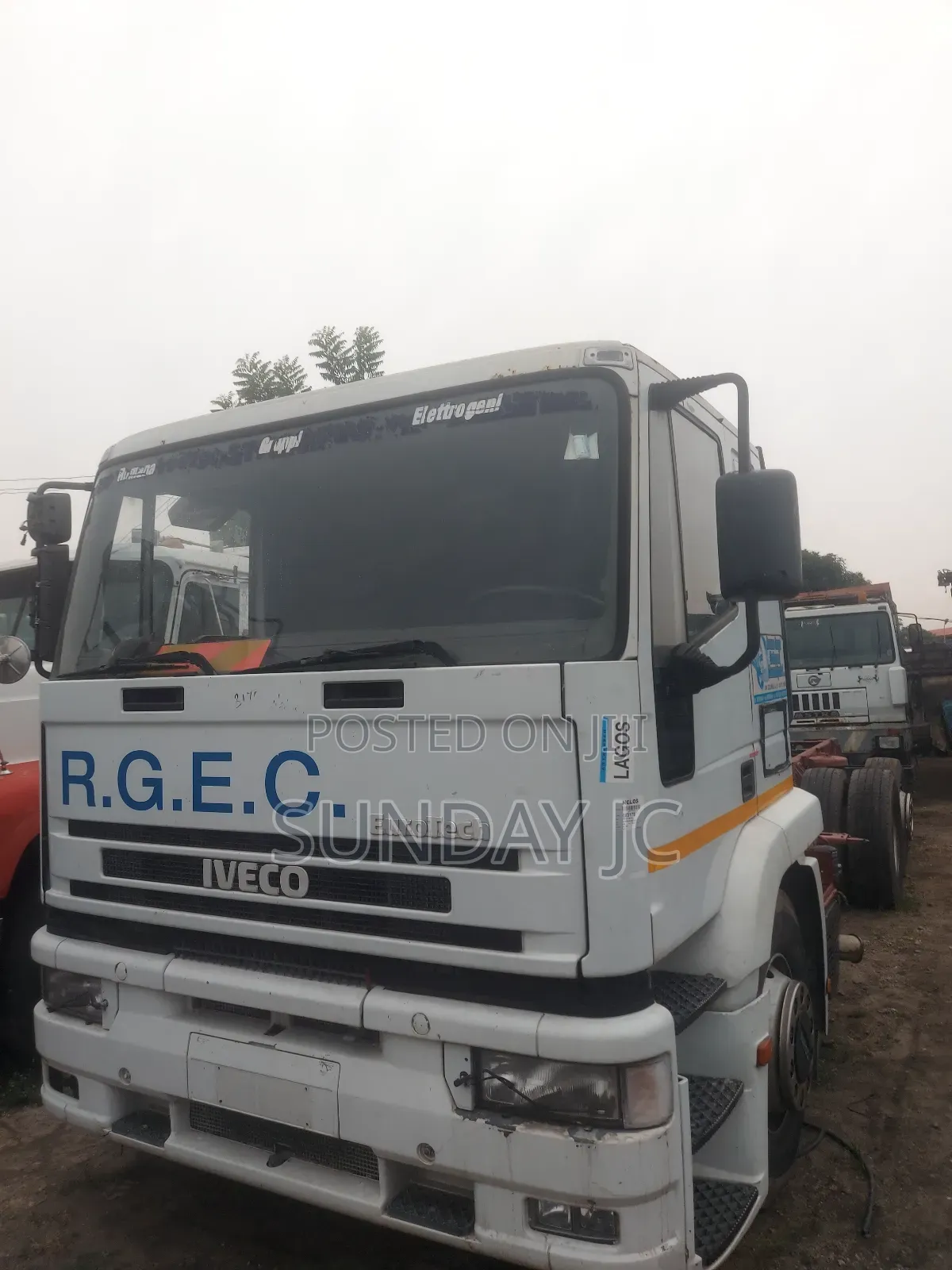 Tokunbo 440e 42 Iveco Eight Tyres Long Frame Truck Big Axle