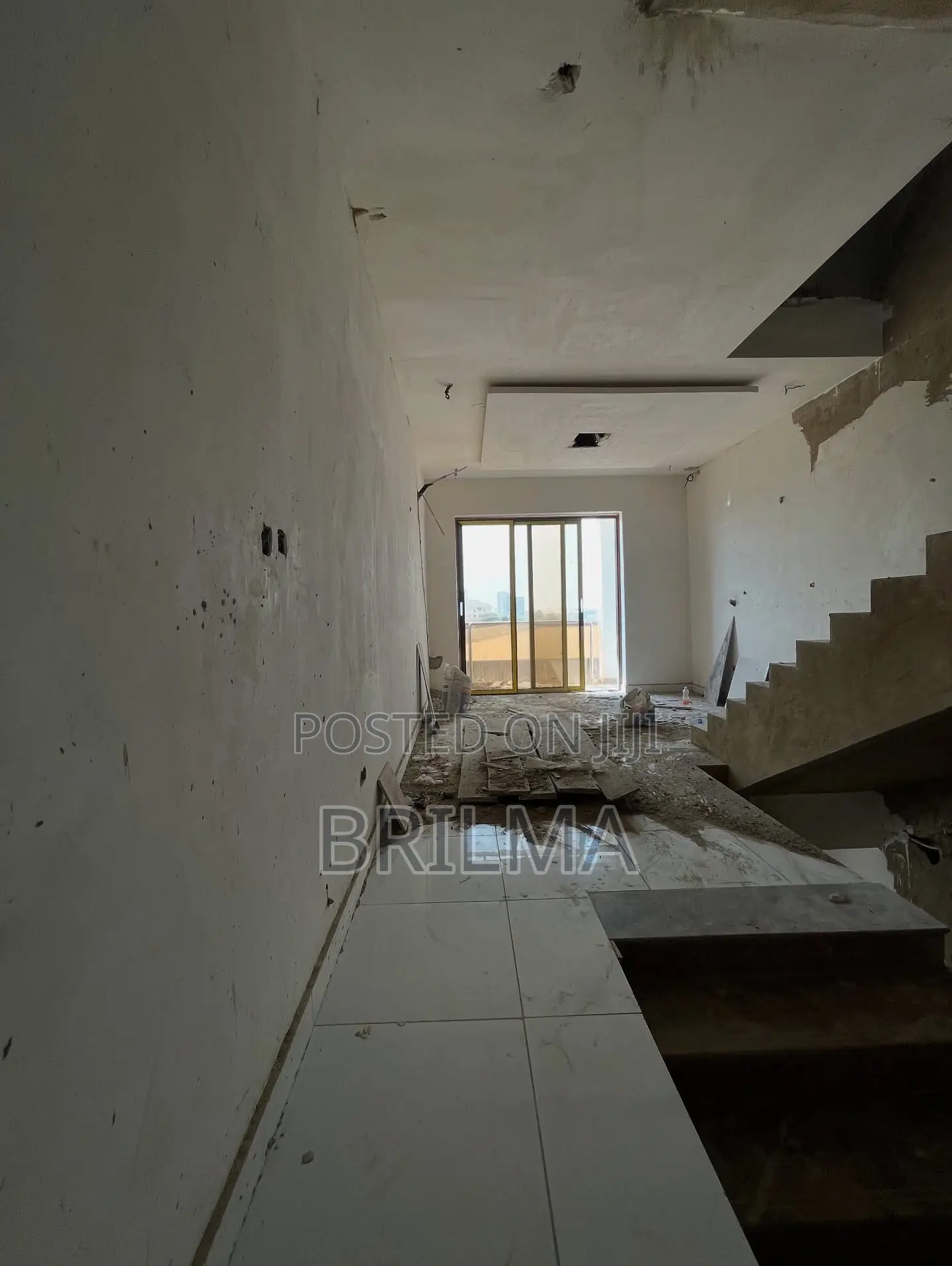 4bdrm Duplex in Jahi for sale