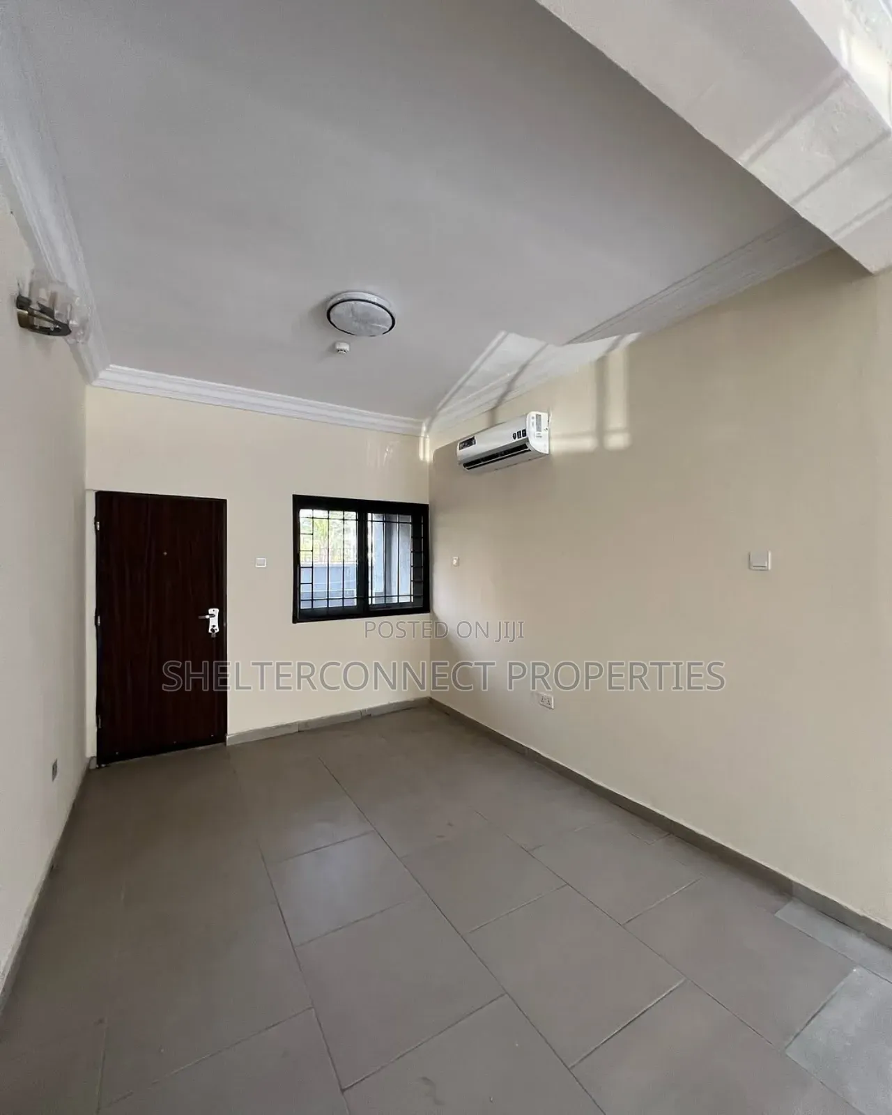 3bdrm Apartment in Lekki Phase 1 for rent