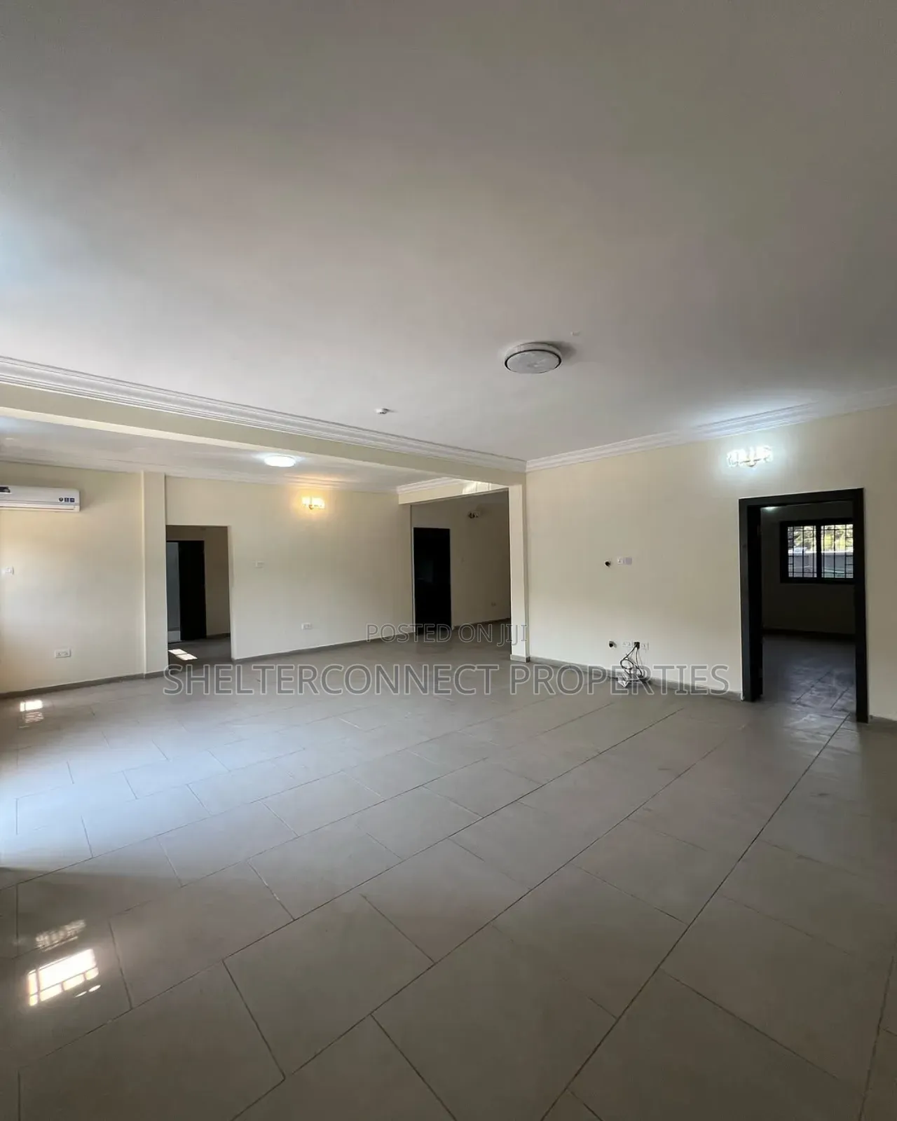 3bdrm Apartment in Lekki Phase 1 for rent