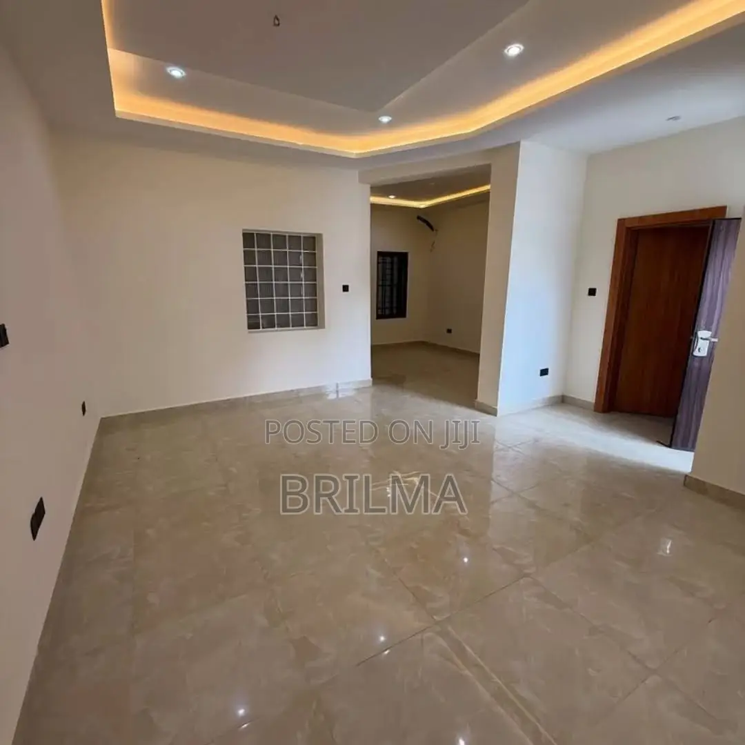 4bdrm Duplex in Jahi for sale