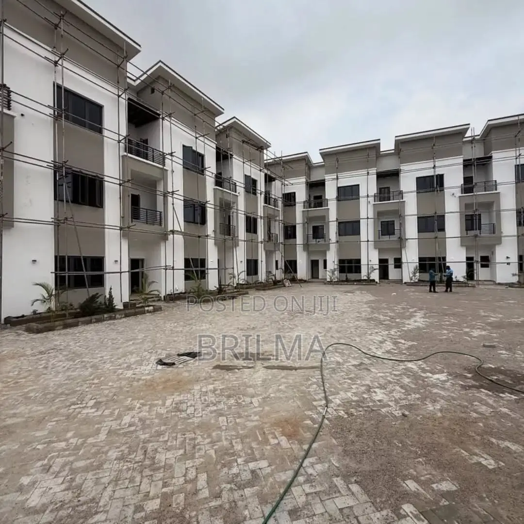 4bdrm Duplex in Jahi for sale