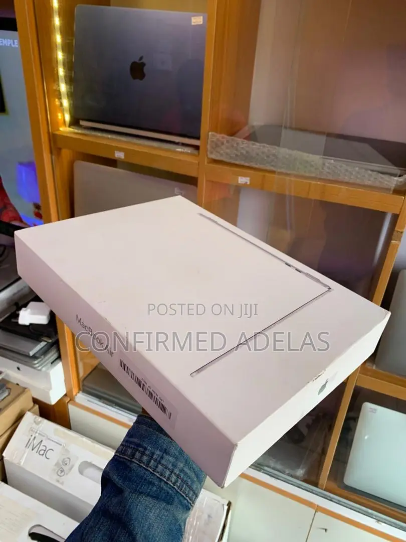 Laptop Apple MacBook Air 2025 M4 1GB Apple M4 SSD 500GB