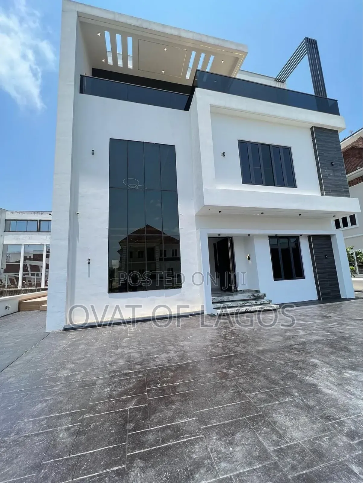 5bdrm Duplex in Pinnock Beach Estate, Lekki for sale