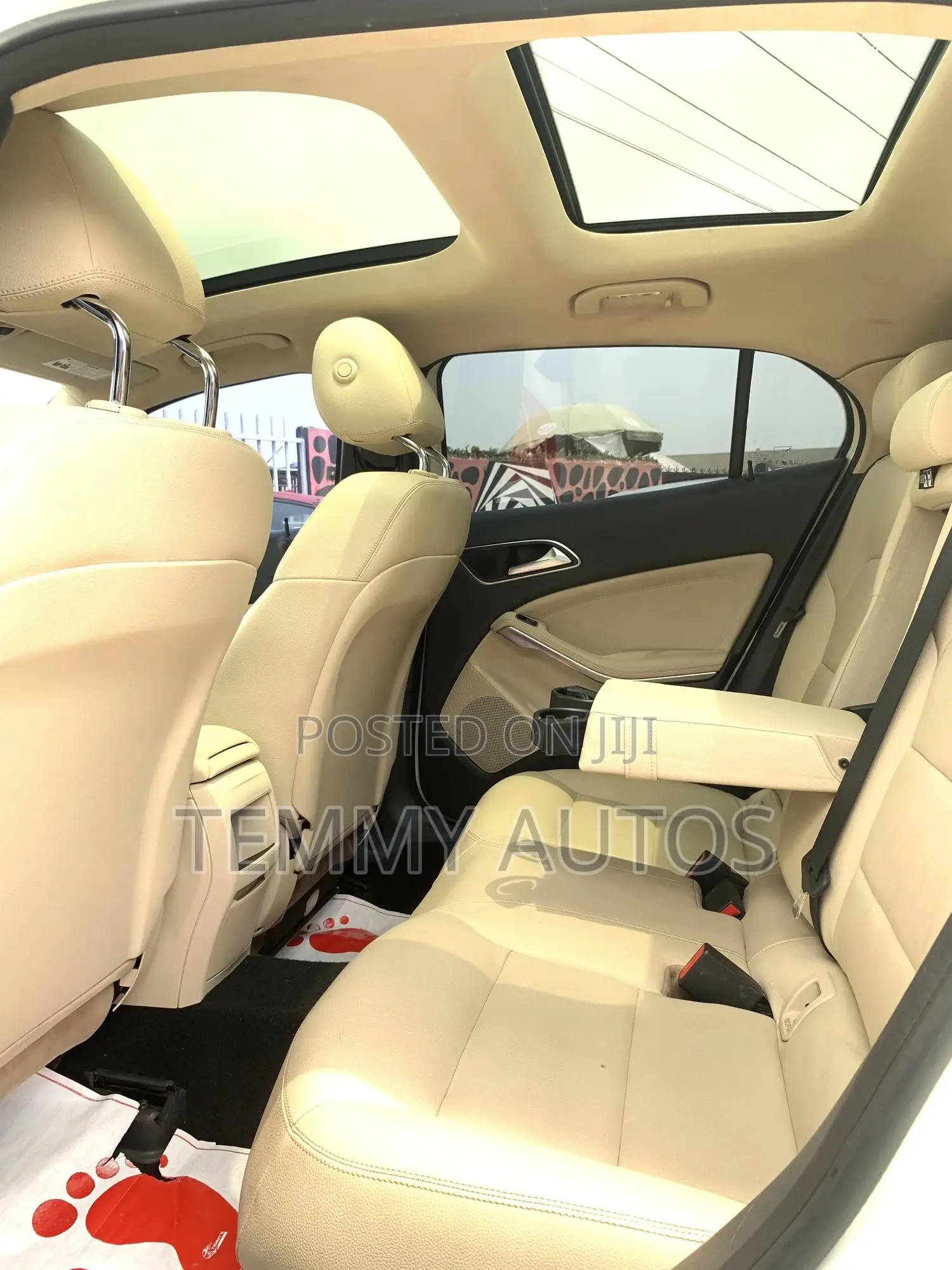Mercedes-Benz GLA 250 2015 White