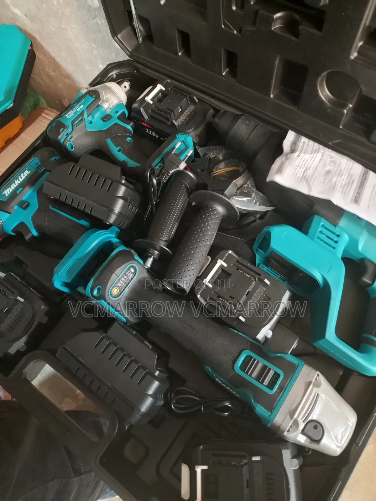Makita 4-in-1 Cordless Power Tool Combo Kit