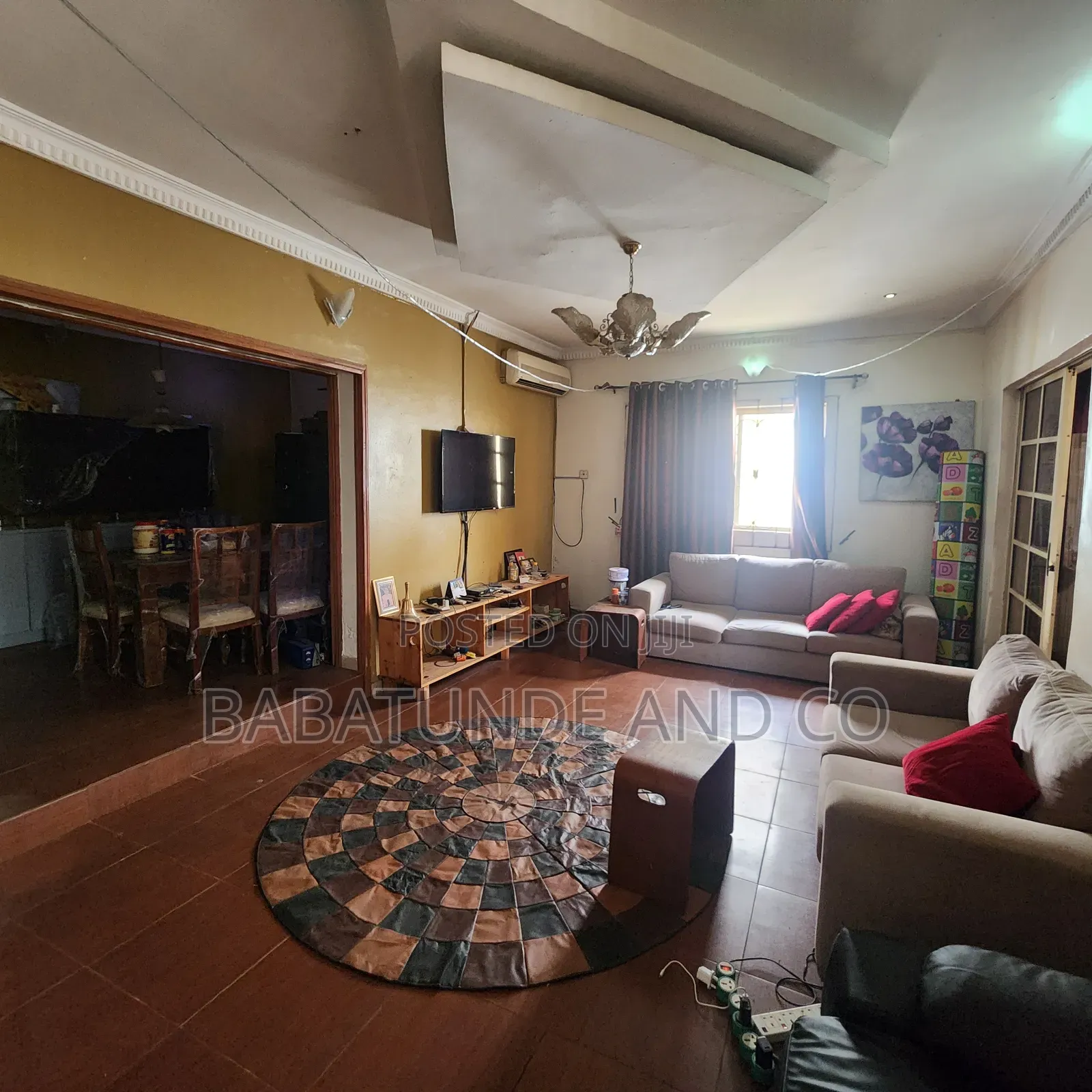 4bdrm Bungalow in Oluyole Estate for sale
