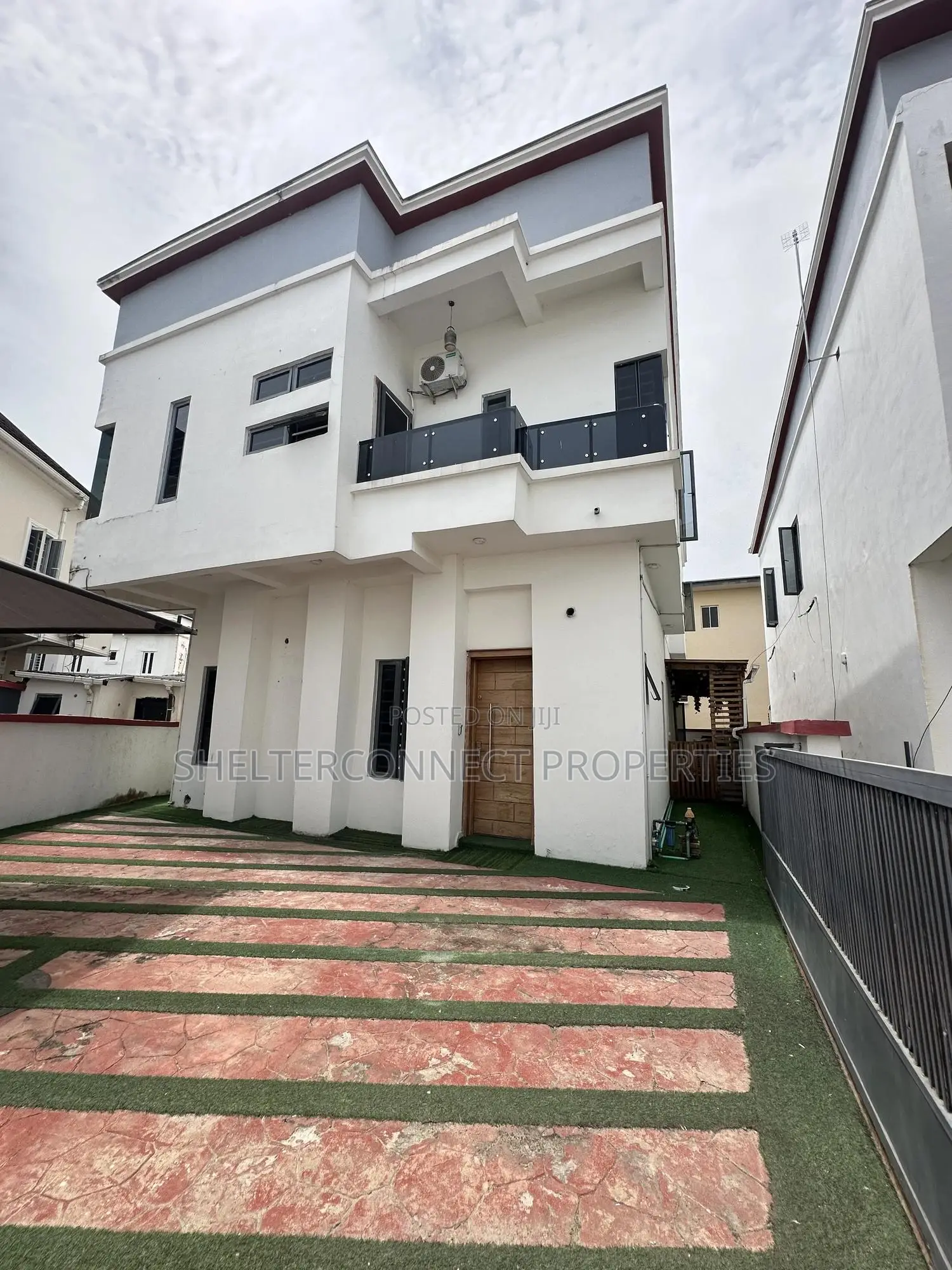5bdrm Duplex in Lekki for rent